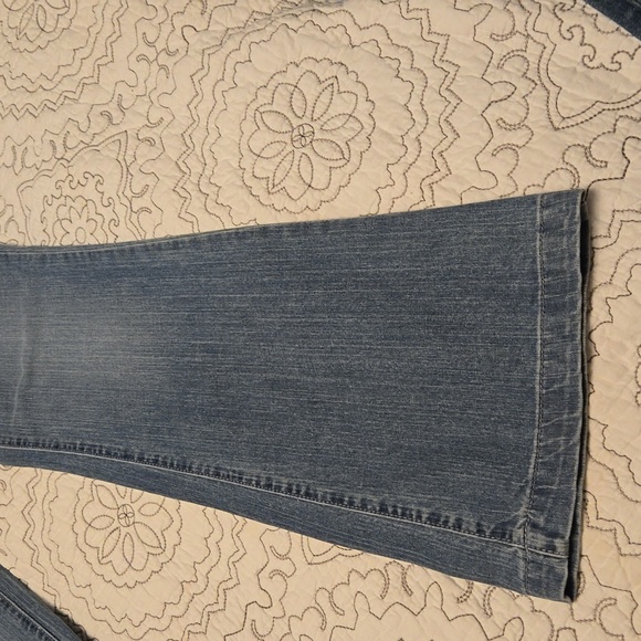 Calvin Klne Skinny Flare Jeans - Picture 3 of 5